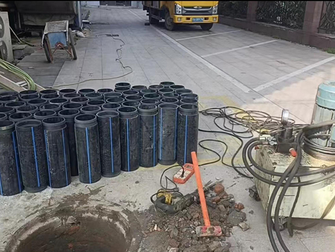 尚志PE置换管厂家 DN315置换管 非开挖管短管置换